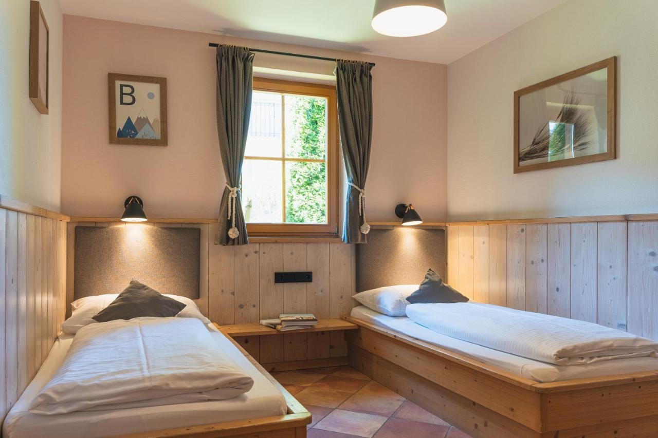 Dorfchalets & Apartments - Authentic Experience In Centre Of Kaprun Including Tauernspa And Summercard Exteriér fotografie