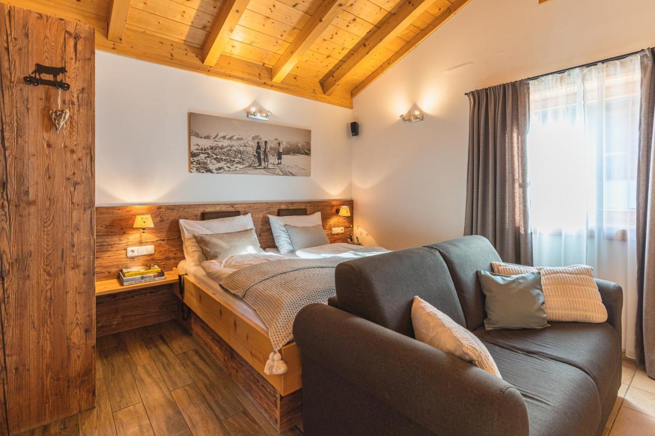 Dorfchalets & Apartments - Authentic Experience In Centre Of Kaprun Including Tauernspa And Summercard Exteriér fotografie