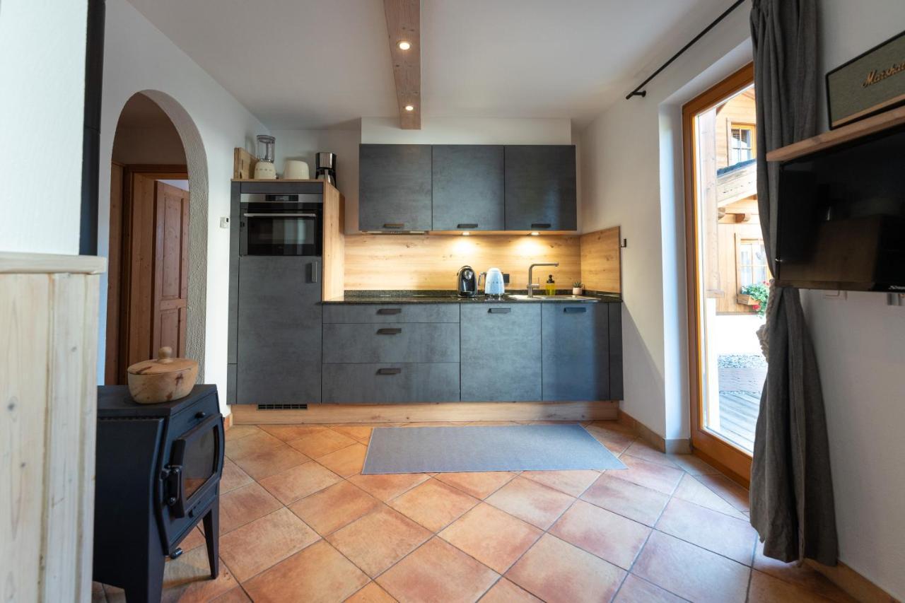 Dorfchalets & Apartments - Authentic Experience In Centre Of Kaprun Including Tauernspa And Summercard Exteriér fotografie