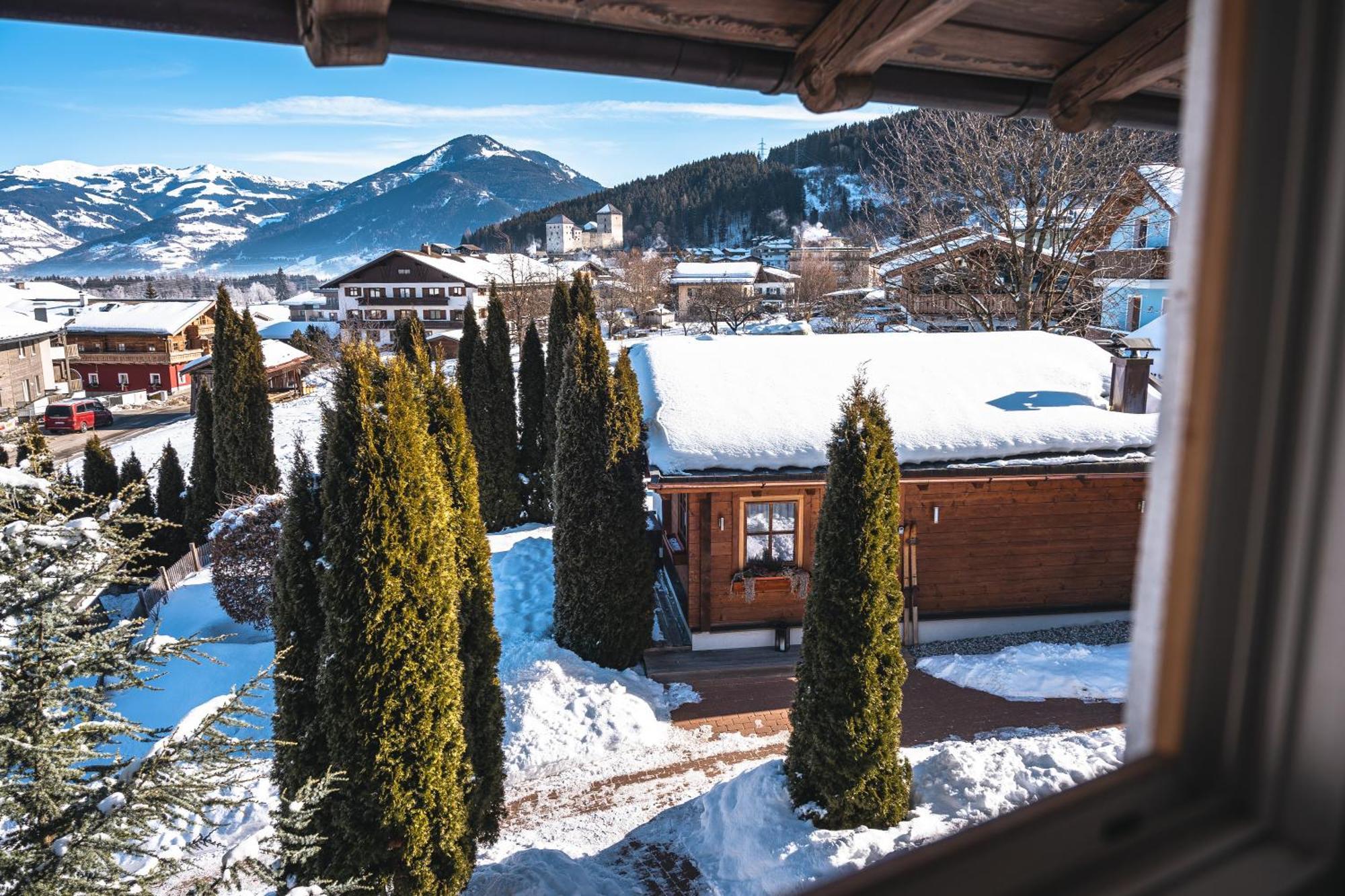 Dorfchalets & Apartments - Authentic Experience In Centre Of Kaprun Including Tauernspa And Summercard Exteriér fotografie