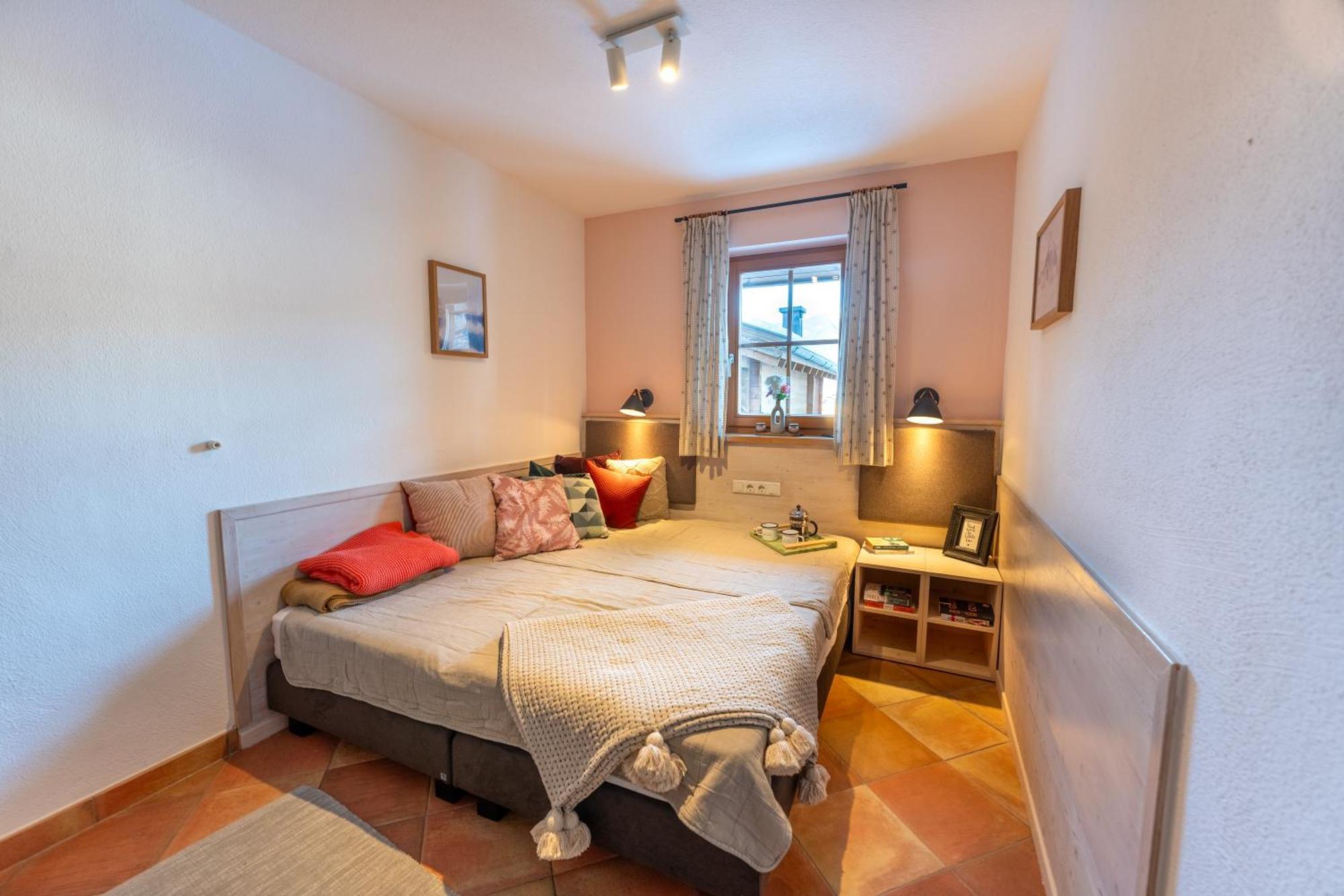 Dorfchalets & Apartments - Authentic Experience In Centre Of Kaprun Including Tauernspa And Summercard Exteriér fotografie