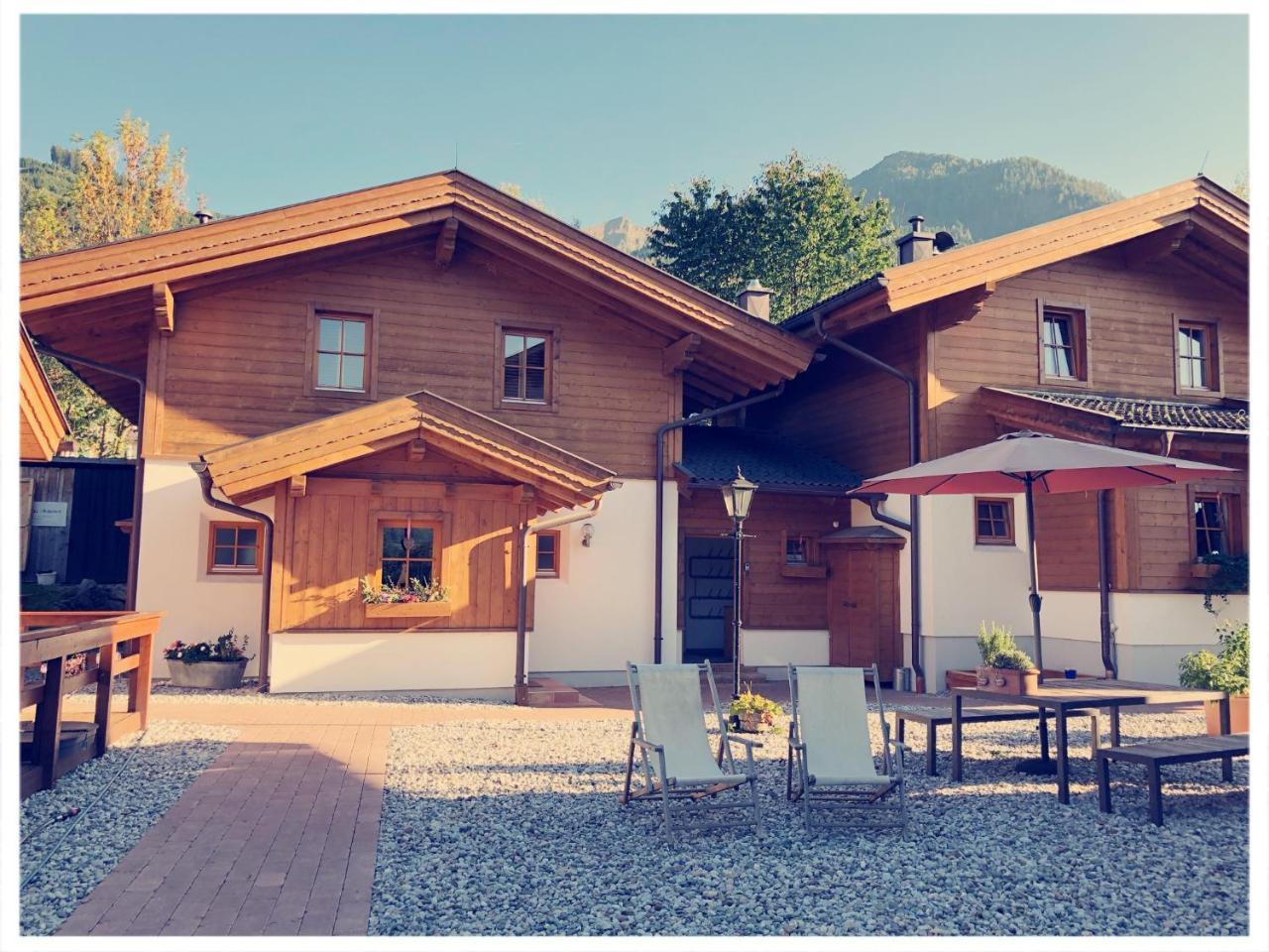 Dorfchalets & Apartments - Authentic Experience In Centre Of Kaprun Including Tauernspa And Summercard Exteriér fotografie